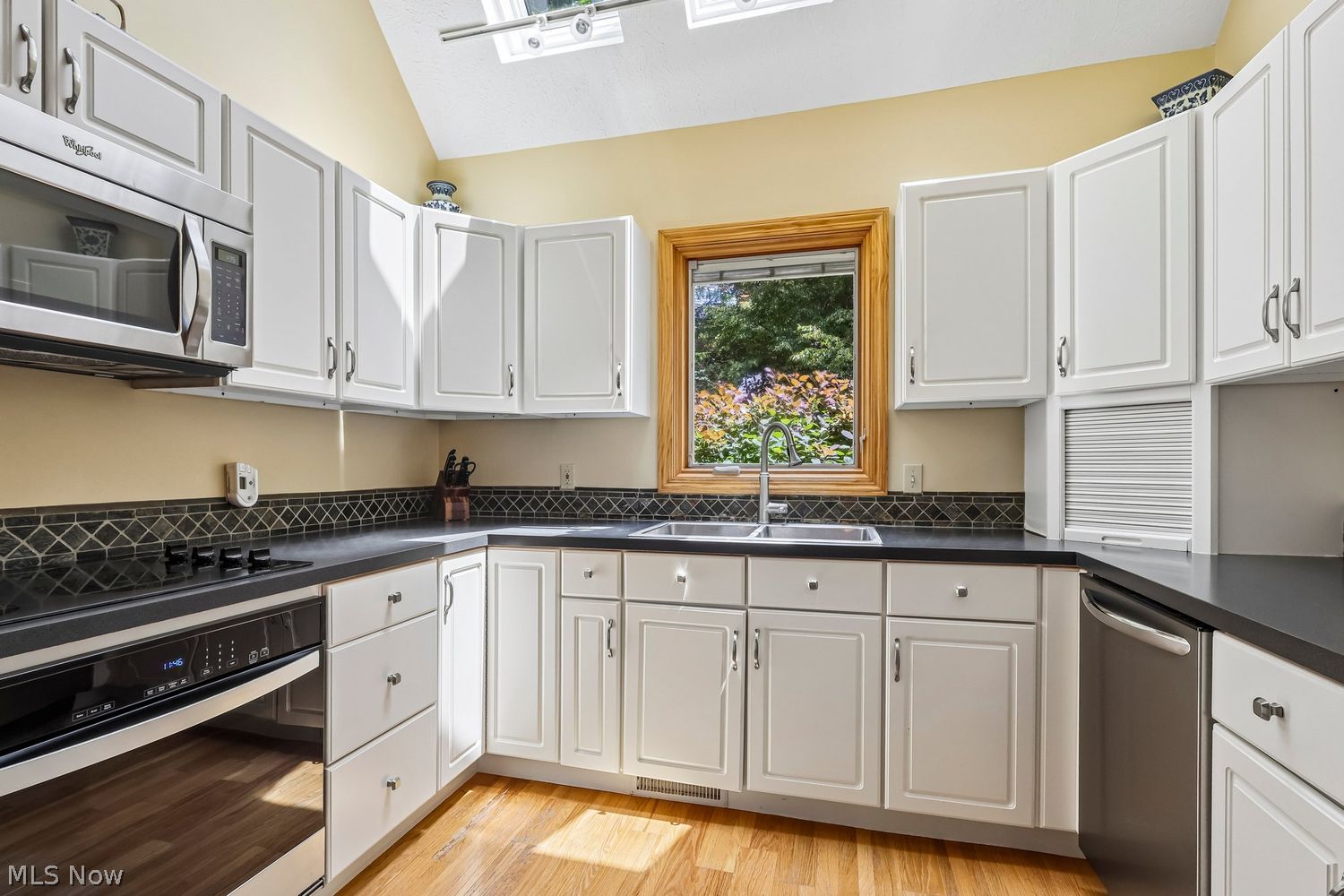 995 Goldenrod Trail Aurora OH 44202