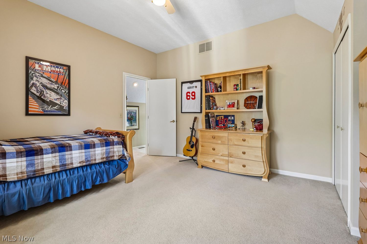 995 Goldenrod Trail Aurora OH 44202