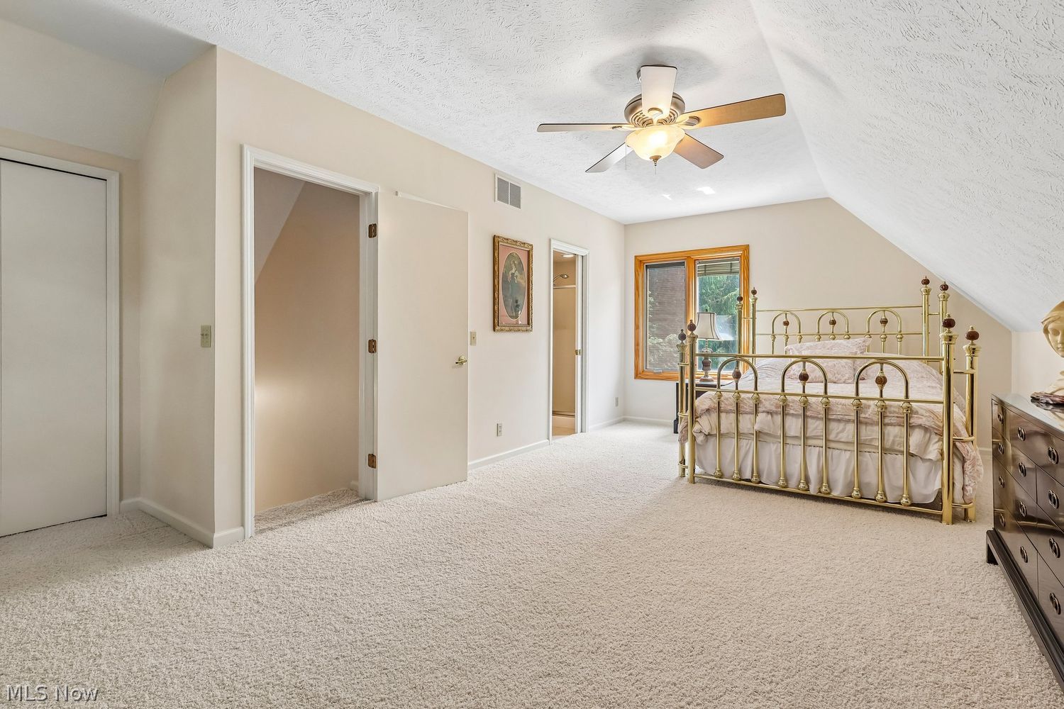 995 Goldenrod Trail Aurora OH 44202