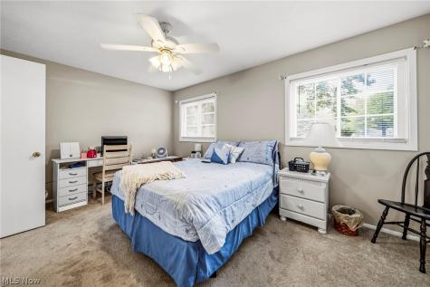 2 Meadowlawn Drive Mentor OH 44060