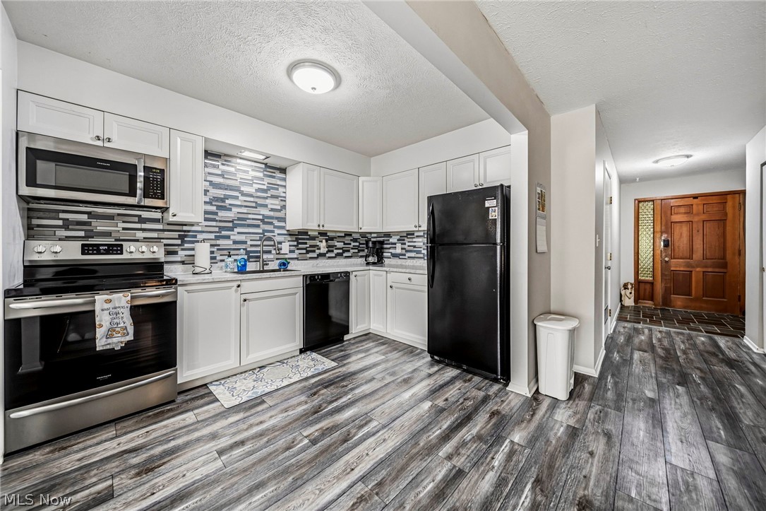 2 Meadowlawn Drive Mentor OH 44060