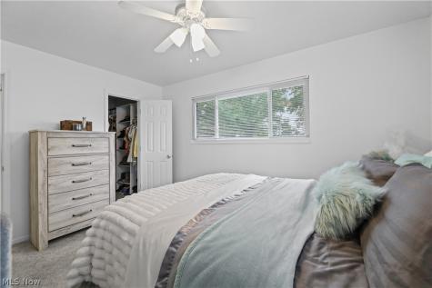 2436 Island Drive Uniontown OH 44685