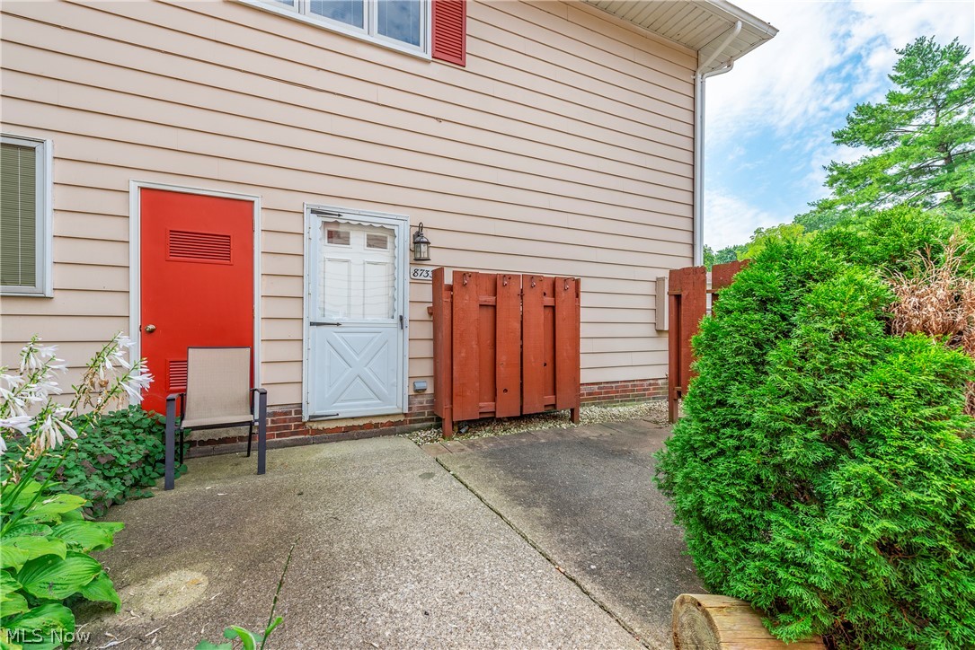 8733 Fox Rest Drive Brecksville OH 44141