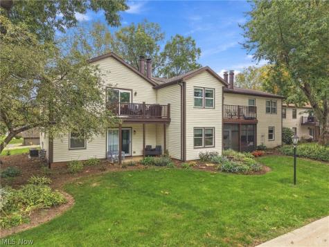 1818 Harbour Circle NW Canton OH 44708