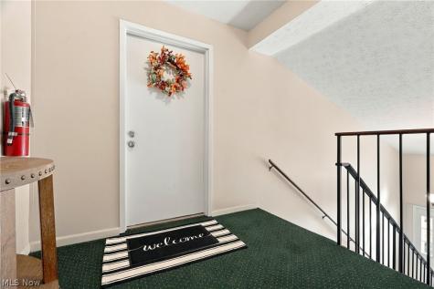 1818 Harbour Circle NW Canton OH 44708