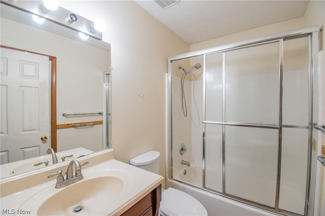 5008 Pine Point Stow OH 44224