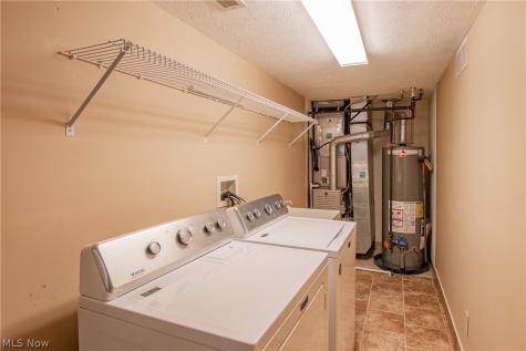 5008 Pine Point Stow OH 44224