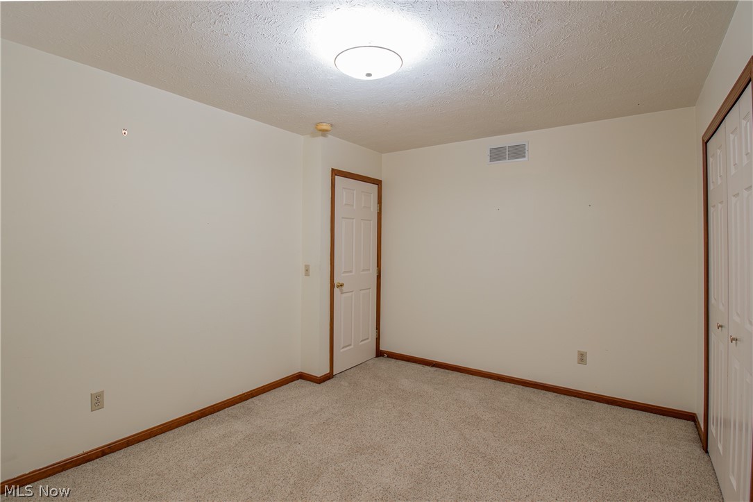 5008 Pine Point Stow OH 44224