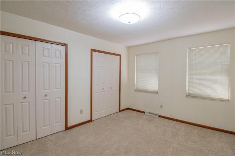 5008 Pine Point Stow OH 44224