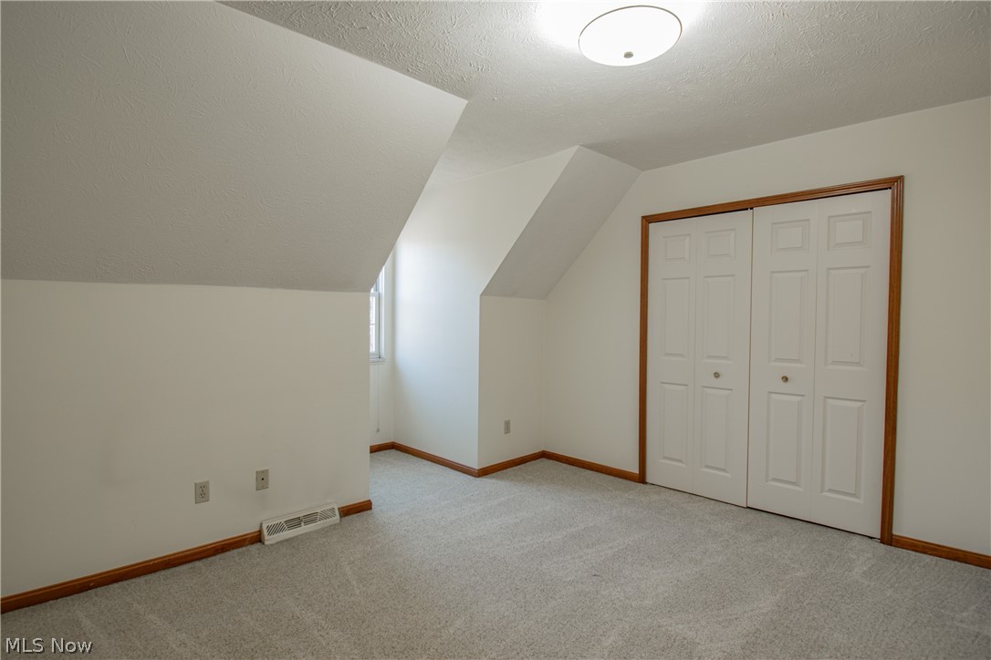 5008 Pine Point Stow OH 44224