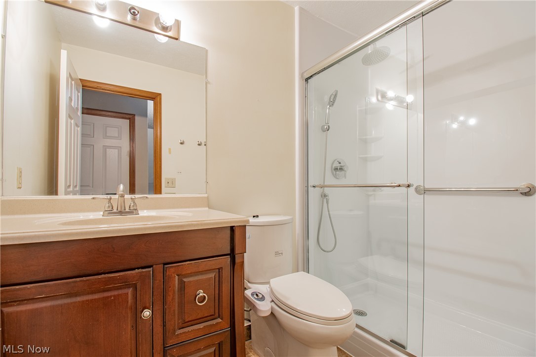 5008 Pine Point Stow OH 44224