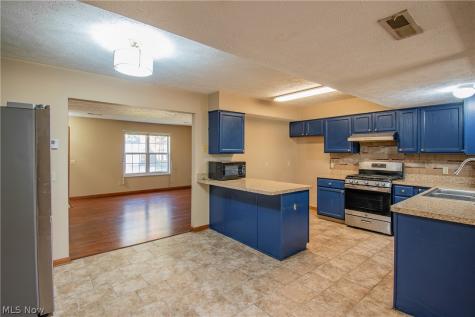 5008 Pine Point Stow OH 44224