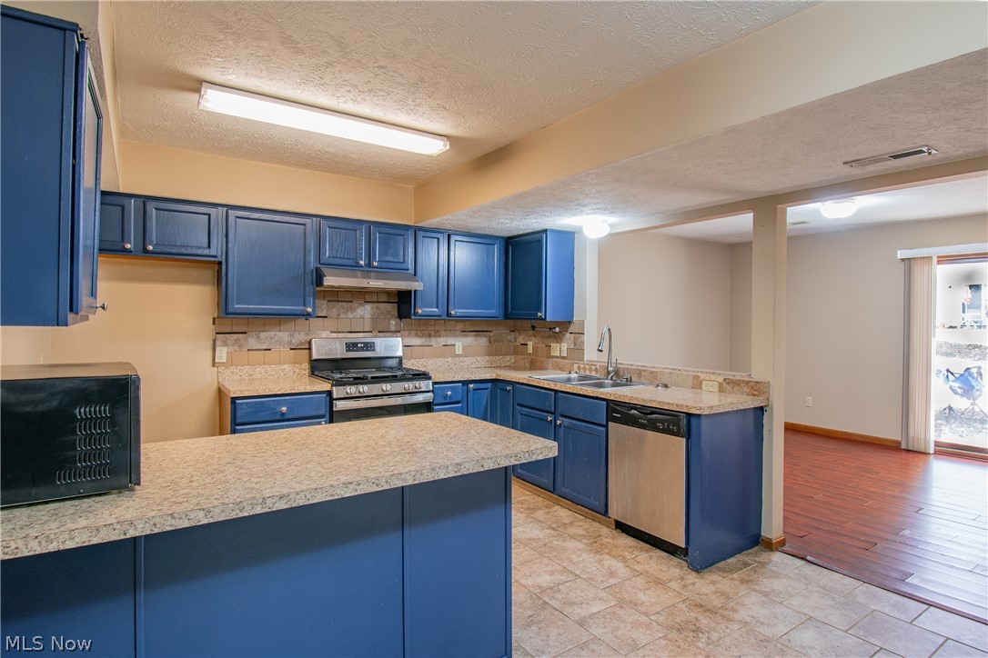 5008 Pine Point Stow OH 44224