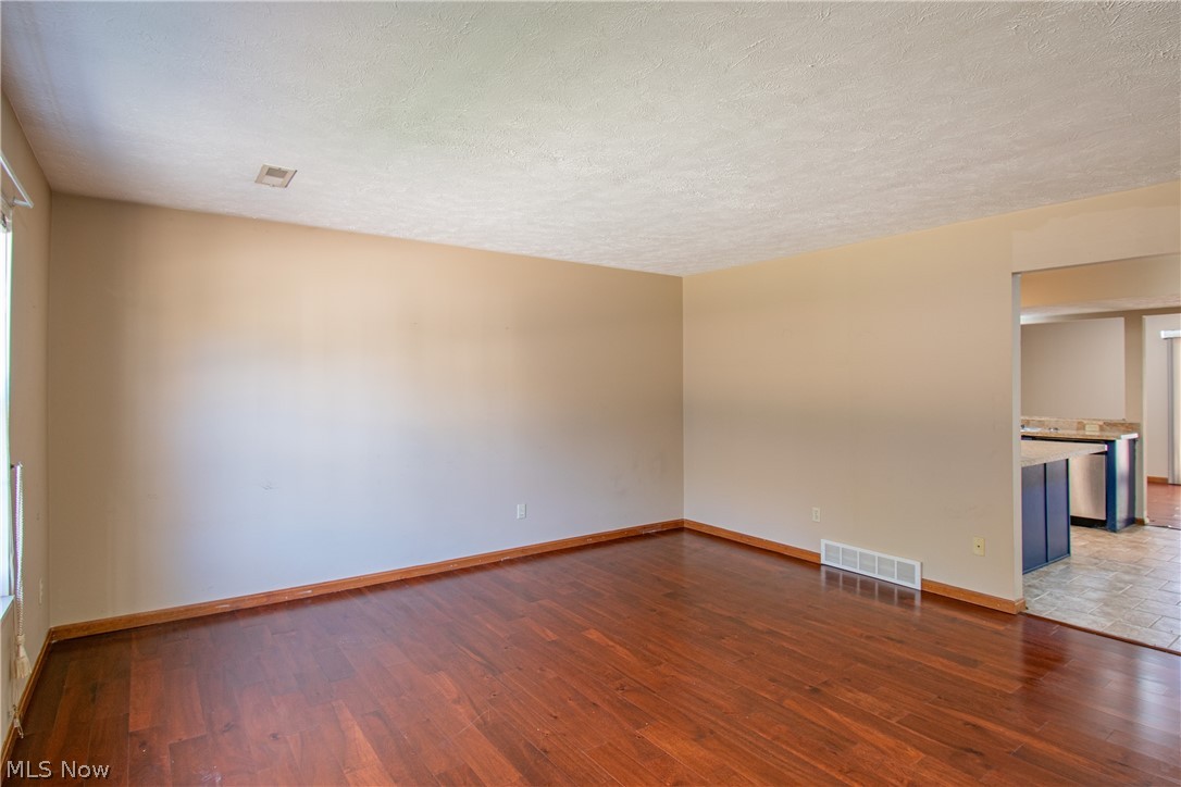 5008 Pine Point Stow OH 44224