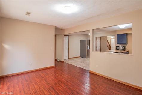 5008 Pine Point Stow OH 44224