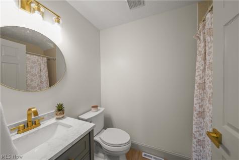 775-6 Hampton Circle Aurora OH 44202
