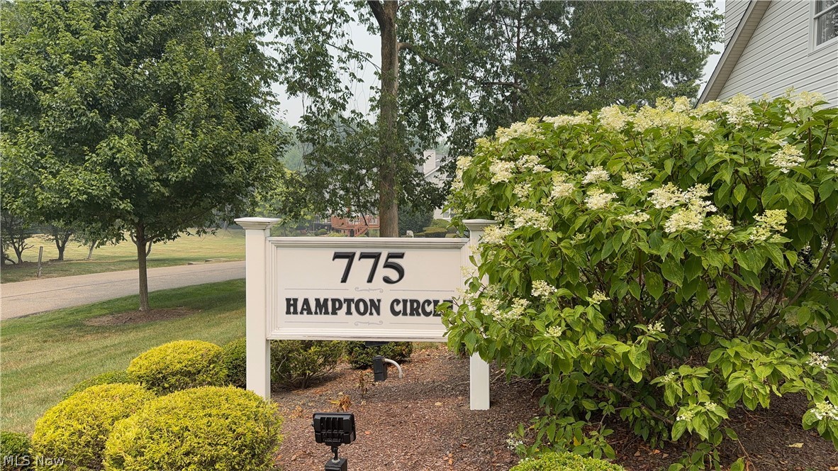 775-6 Hampton Circle Aurora OH 44202