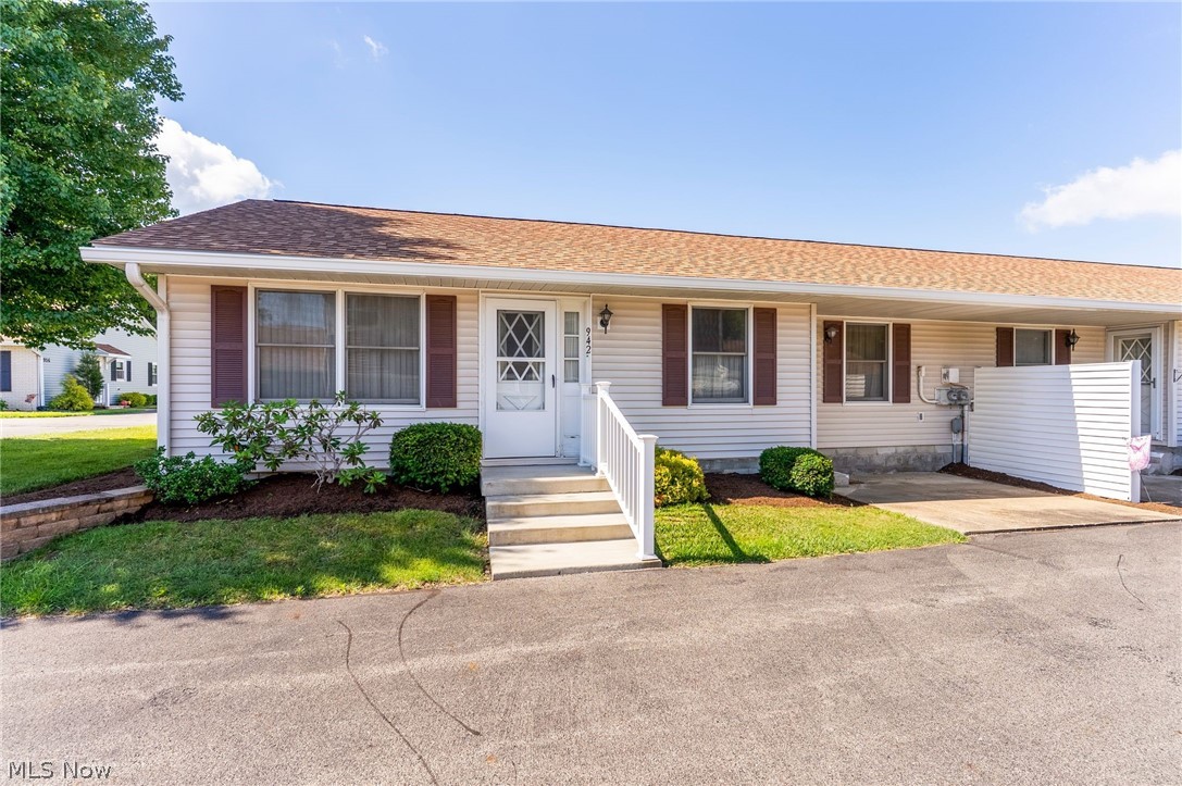 942 Canterbury Lane Salem OH 44460