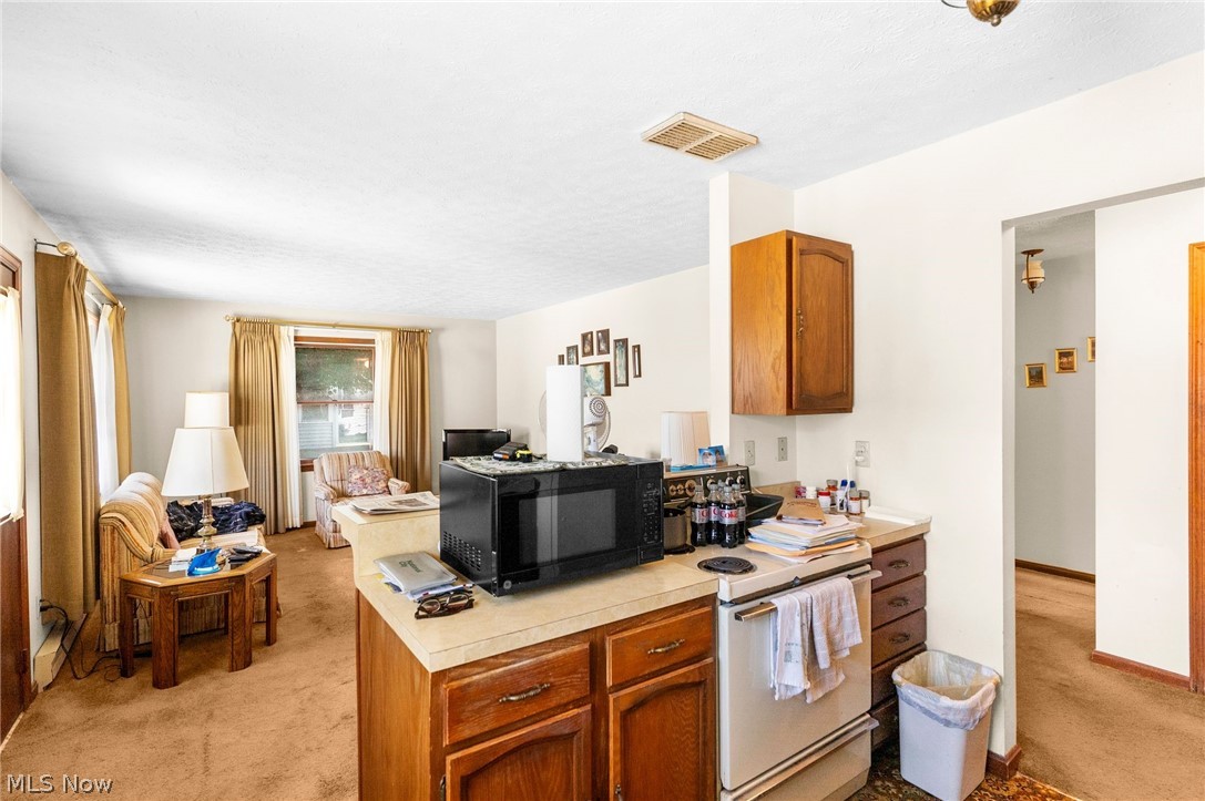 942 Canterbury Lane Salem OH 44460