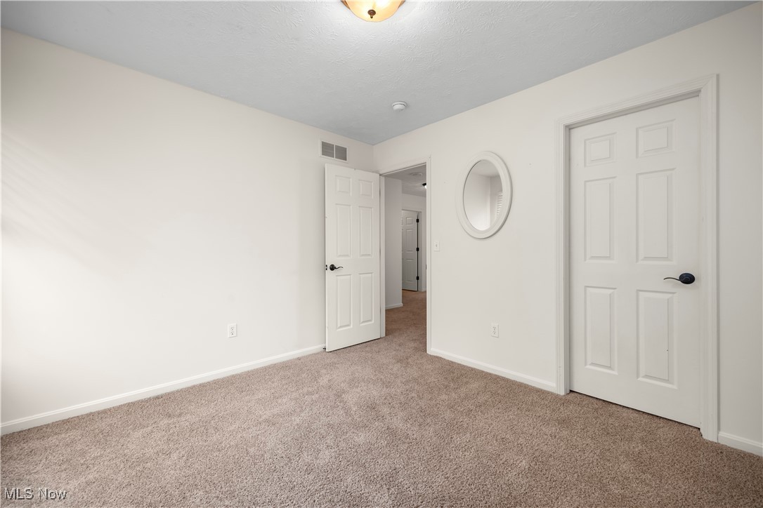 953 Longitude Lane Amherst OH 44001