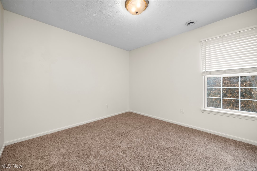 953 Longitude Lane Amherst OH 44001