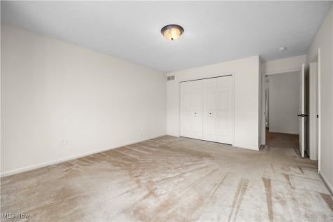 953 Longitude Lane Amherst OH 44001