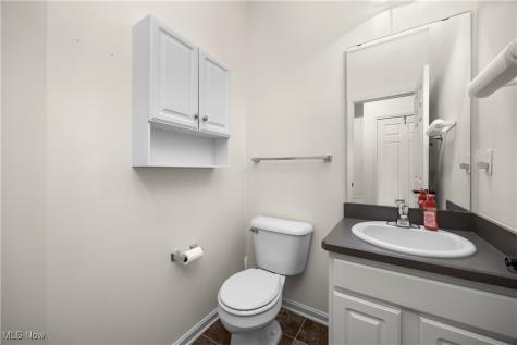 953 Longitude Lane Amherst OH 44001