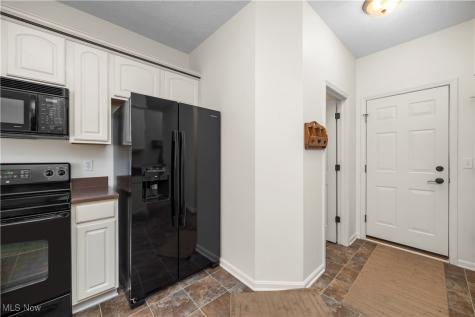 953 Longitude Lane Amherst OH 44001