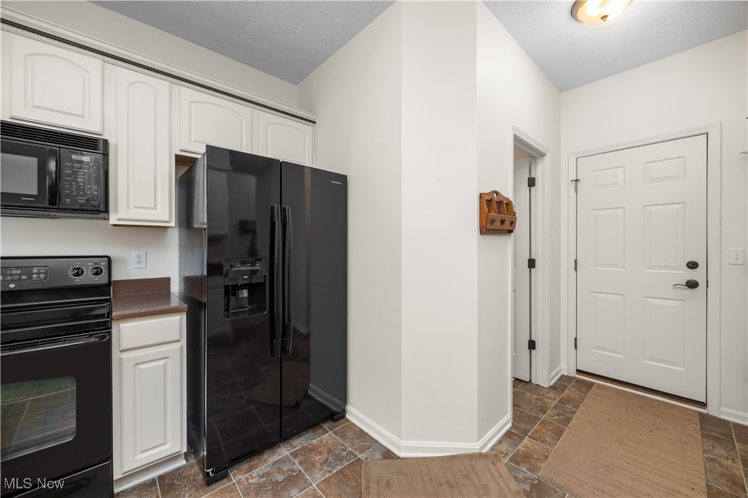 953 Longitude Lane Amherst OH 44001