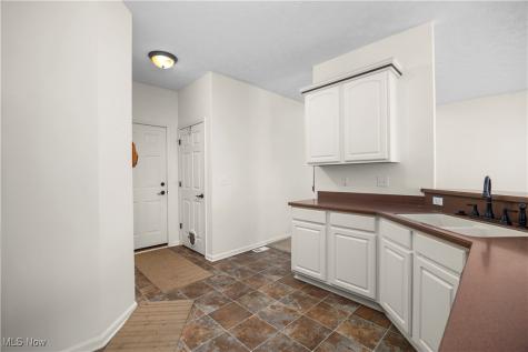 953 Longitude Lane Amherst OH 44001