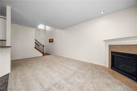 953 Longitude Lane Amherst OH 44001