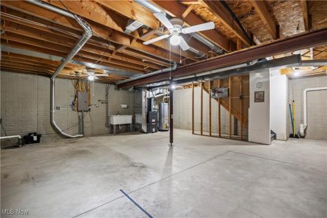 953 Longitude Lane Amherst OH 44001