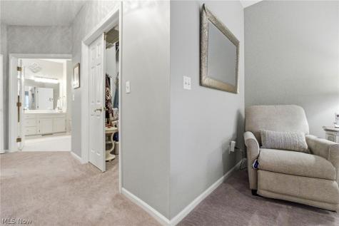 469 Eagle Trace Mayfield Heights OH 44124