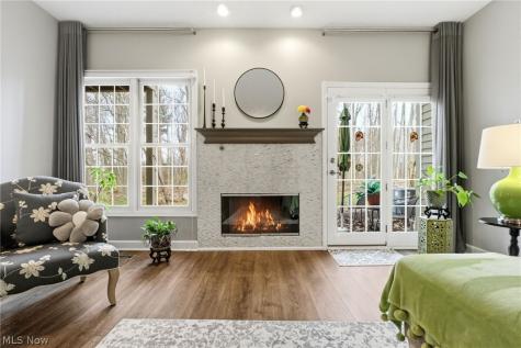 469 Eagle Trace Mayfield Heights OH 44124
