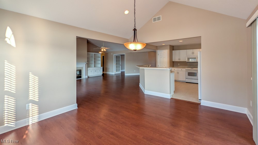 709 N Vineyard Circle Port Clinton OH 43452