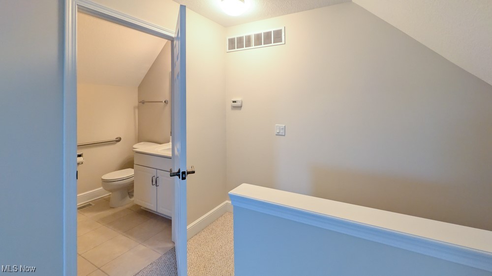 709 N Vineyard Circle Port Clinton OH 43452