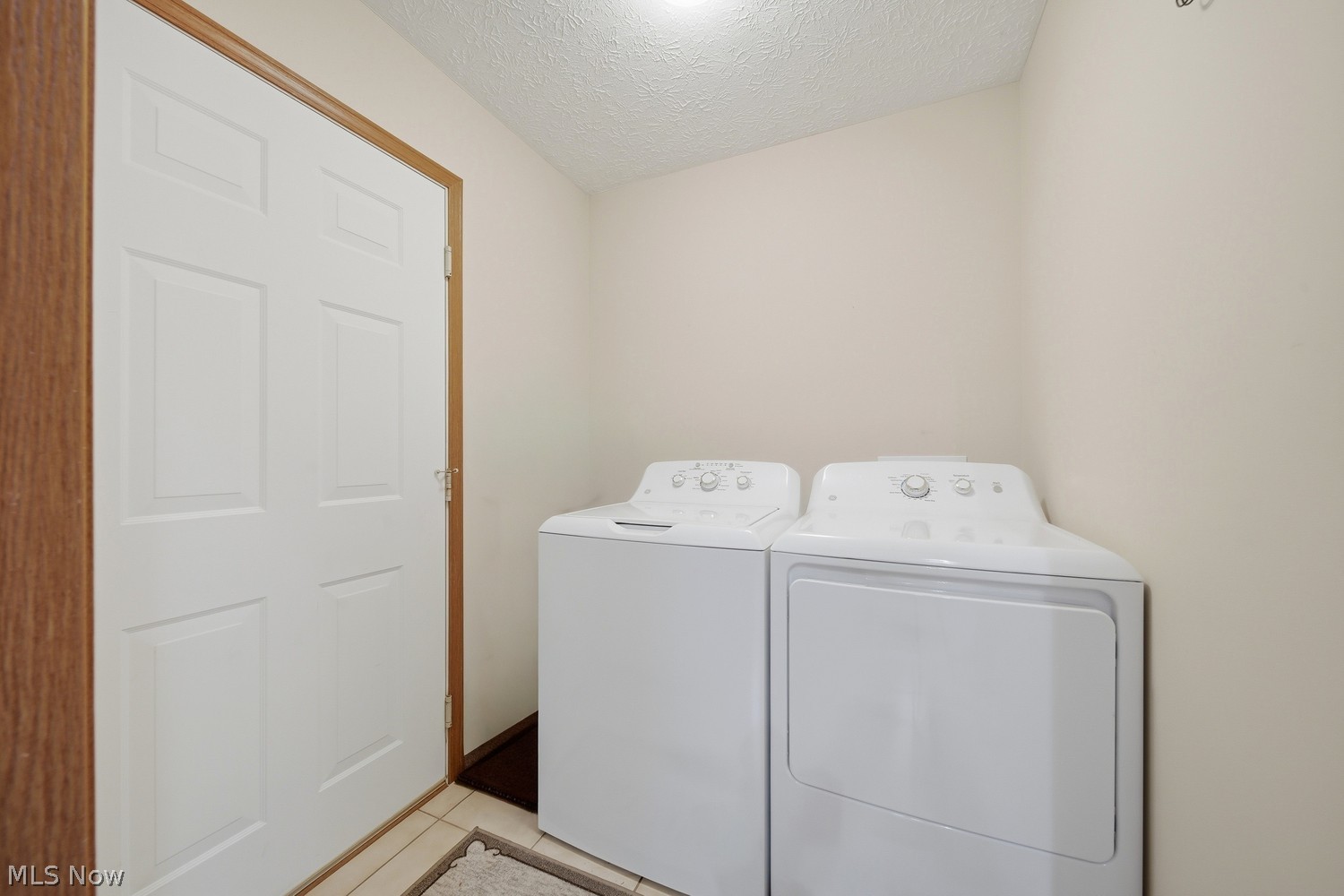 1543 Cambridge Avenue SW North Canton OH 44709