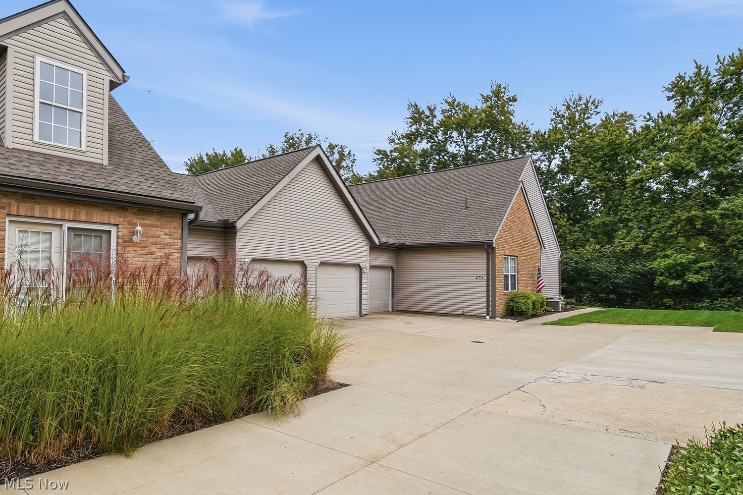 1543 Cambridge Avenue SW North Canton OH 44709