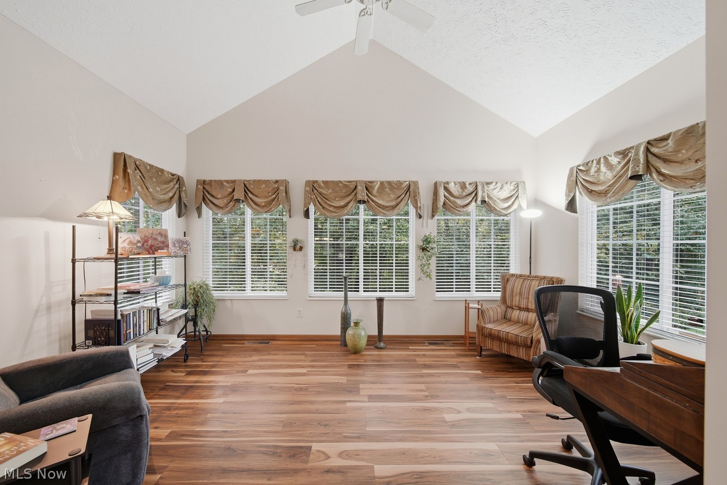 1543 Cambridge Avenue SW North Canton OH 44709