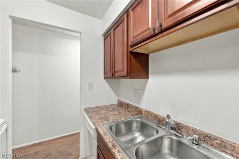 23831 David Drive North Olmsted OH 44070