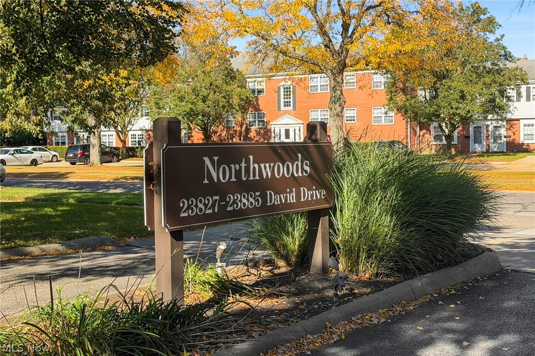 23831 David Drive North Olmsted OH 44070