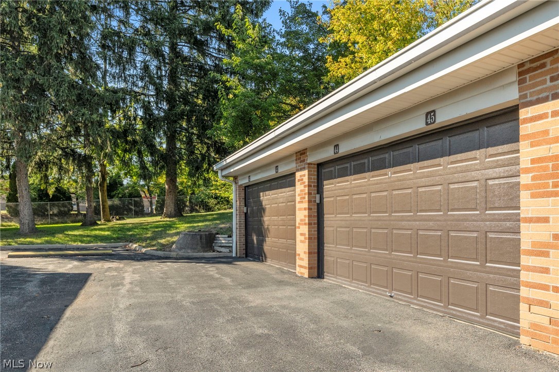 23831 David Drive North Olmsted OH 44070