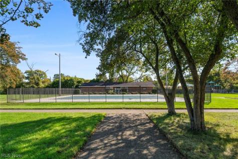 23831 David Drive North Olmsted OH 44070