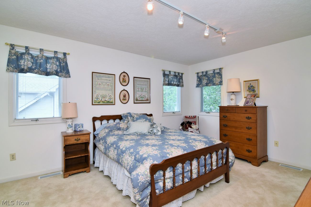 515 Dogwood Lane Chagrin Falls OH 44023