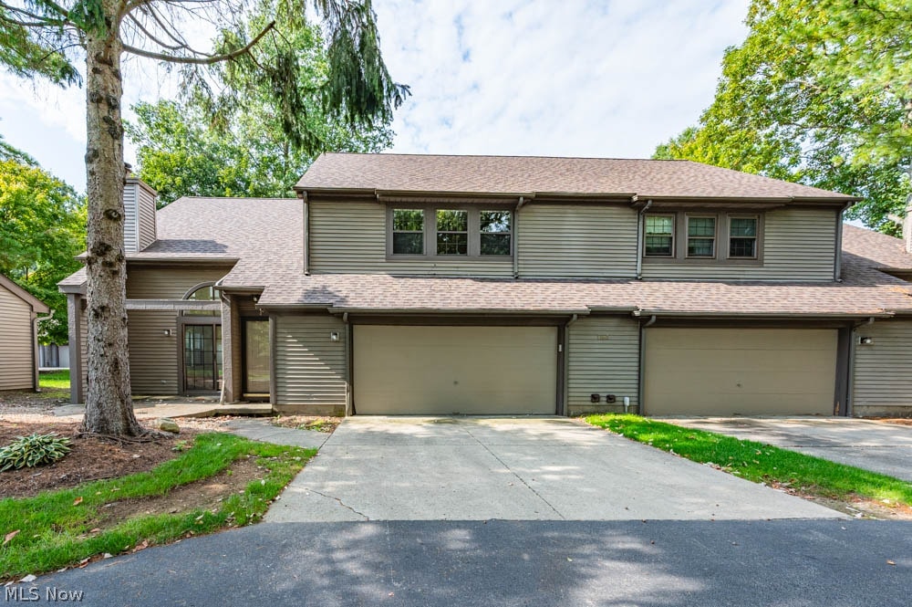 Youngstown OH, 1163 Red Tail Hawk Court, Unit 4