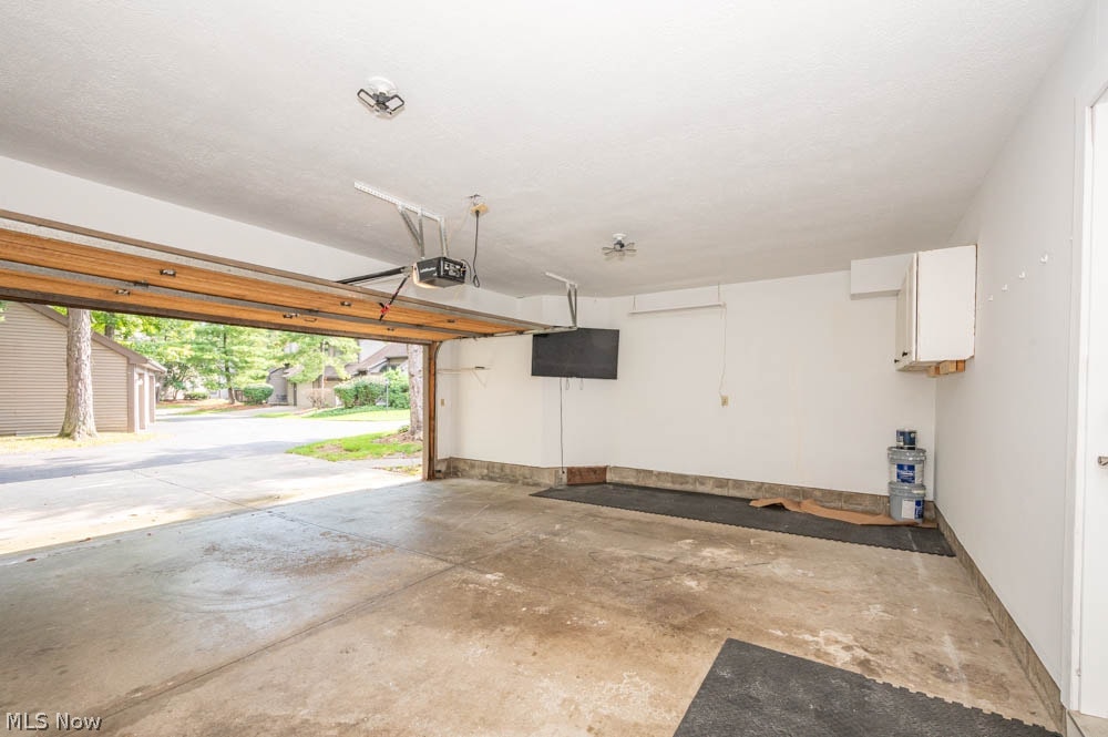 1163 Red Tail Hawk Court Youngstown OH 44512