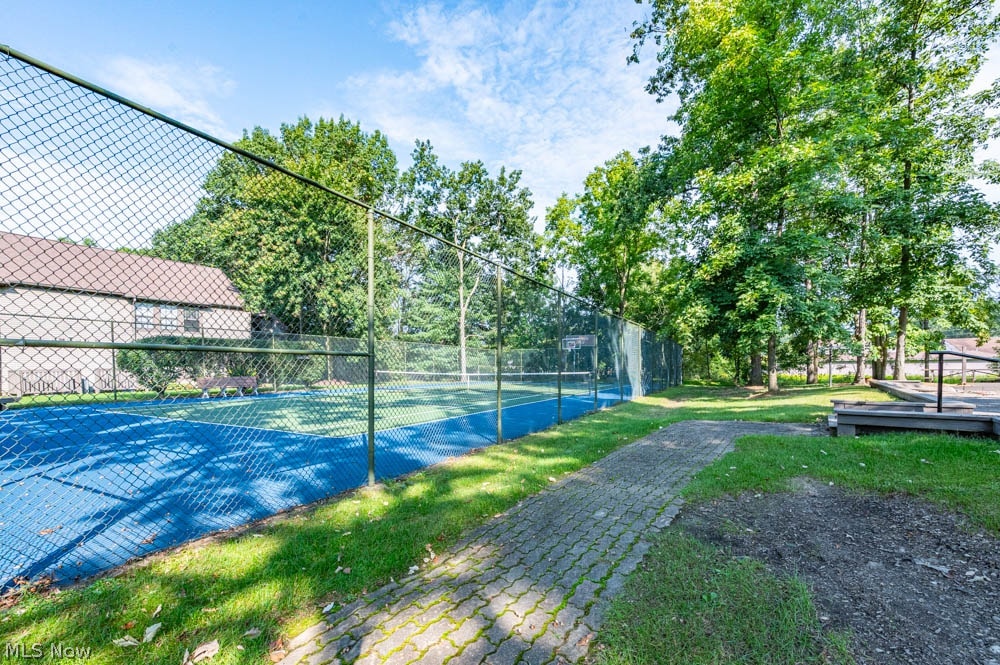 1163 Red Tail Hawk Court Youngstown OH 44512