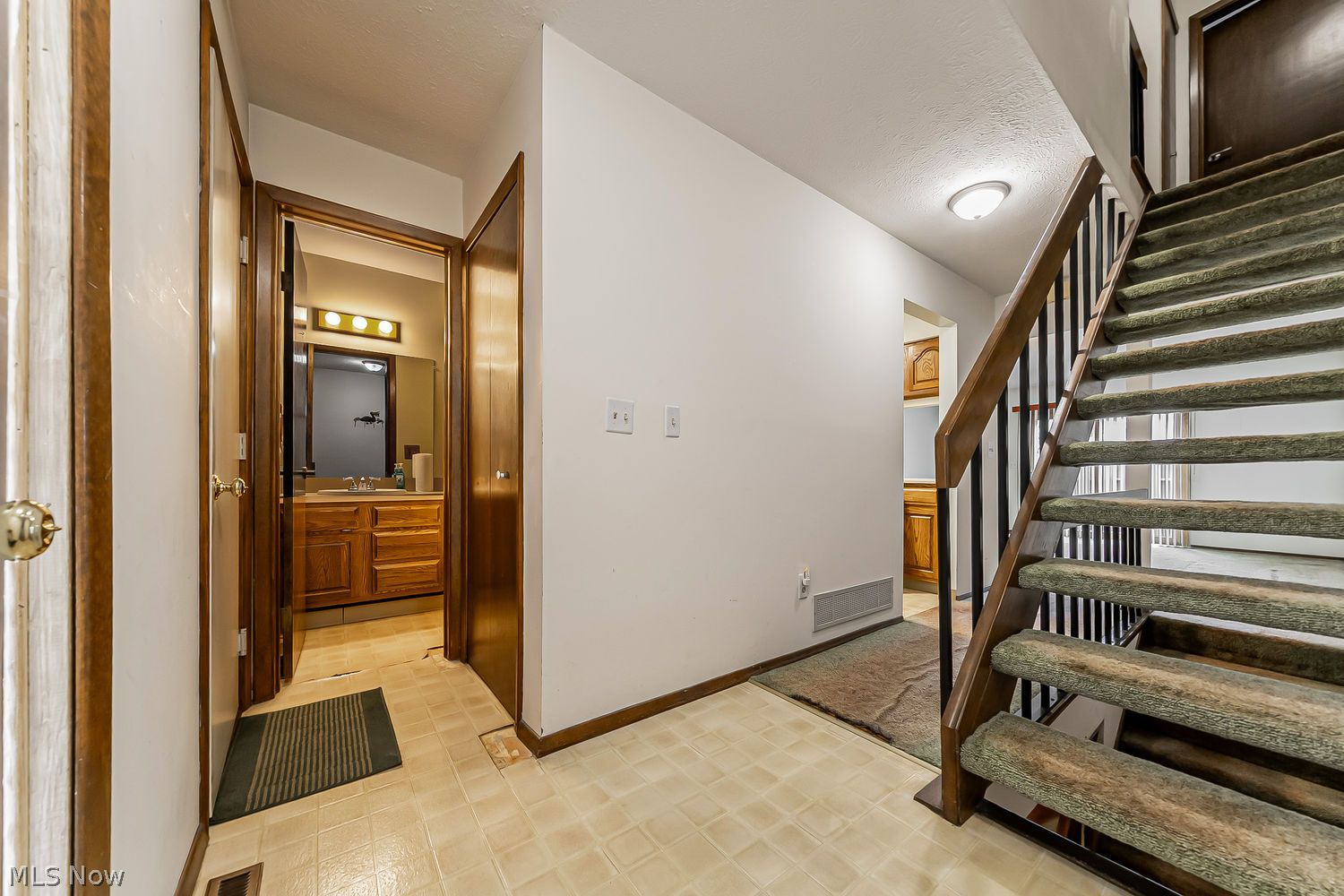 5545 Sunset Bldg A 5 Lane Parma OH 44134