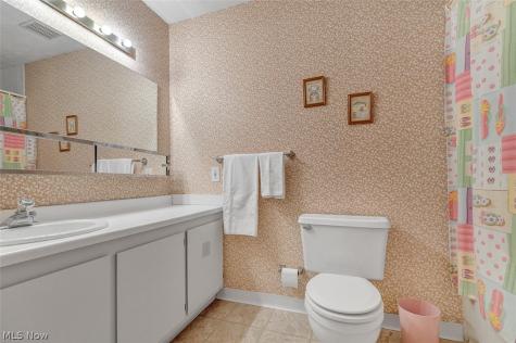 4310 Hyde Park North Olmsted OH 44070
