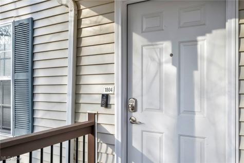 1804 Stoney Run Circle Broadview Heights OH 44147